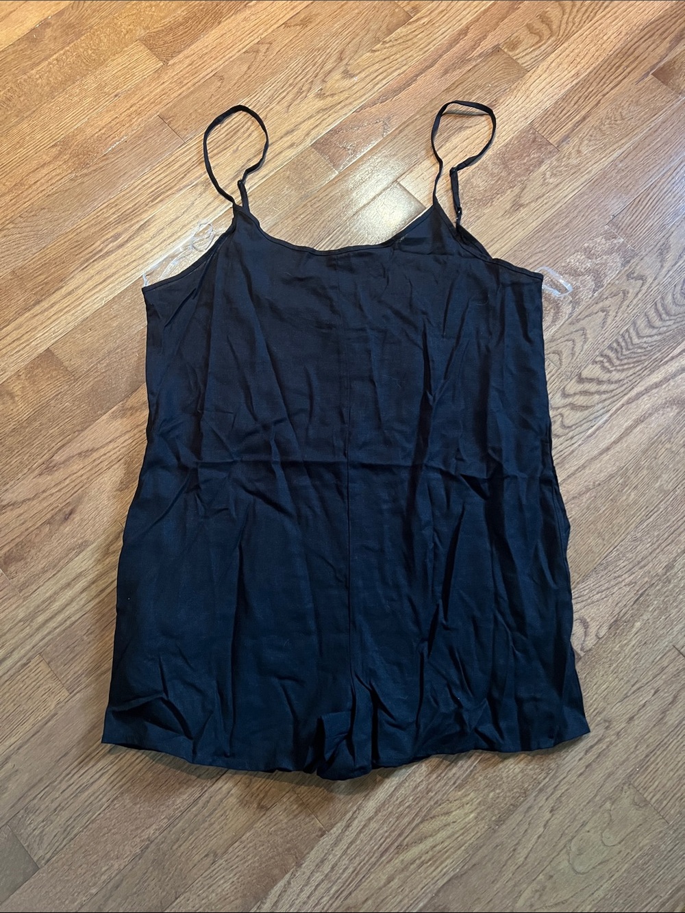Heart & Hips romper with pockets NWOT large